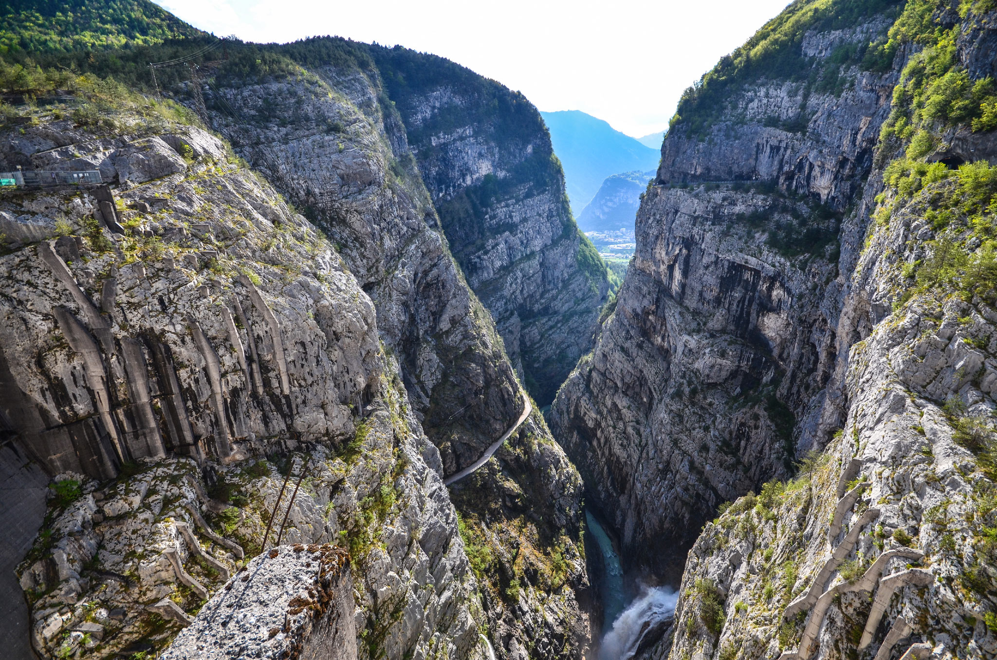 Diga del Vajont. Vajont Dam is one of the tallest dams in the world, with a height of 262 m.